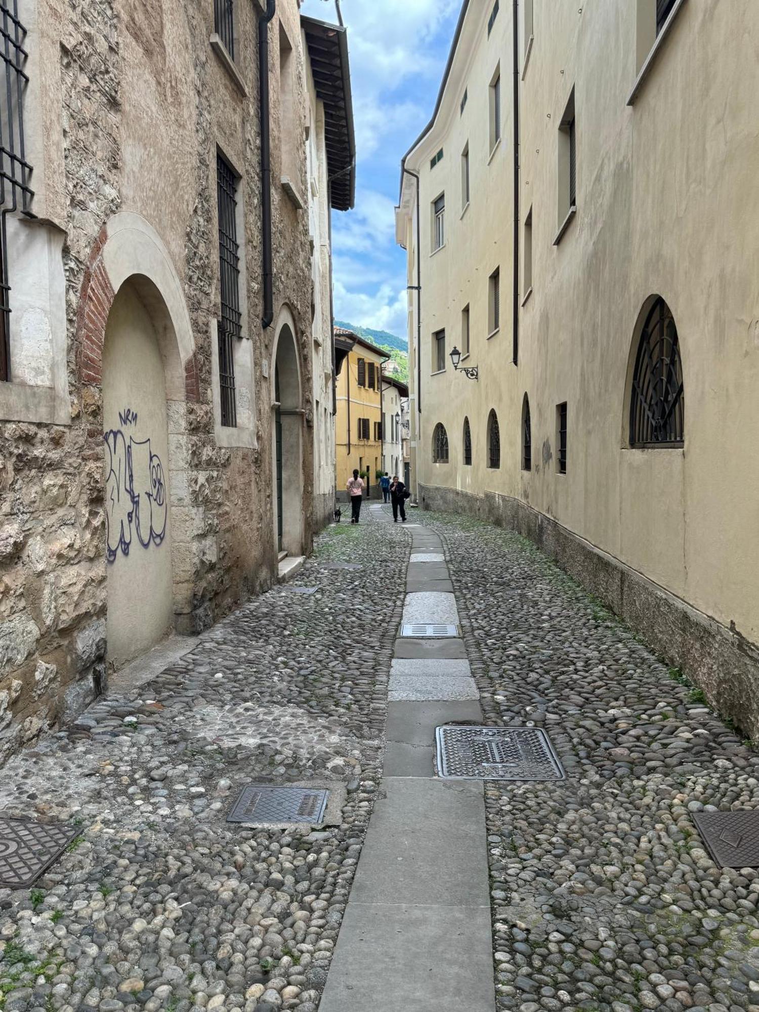 Dimora Legnazzi_A Gem In The Heart Of Brescia Διαμέρισμα Εξωτερικό φωτογραφία